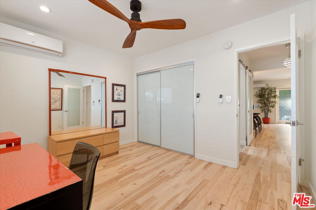 2921 10th St Unit: 3