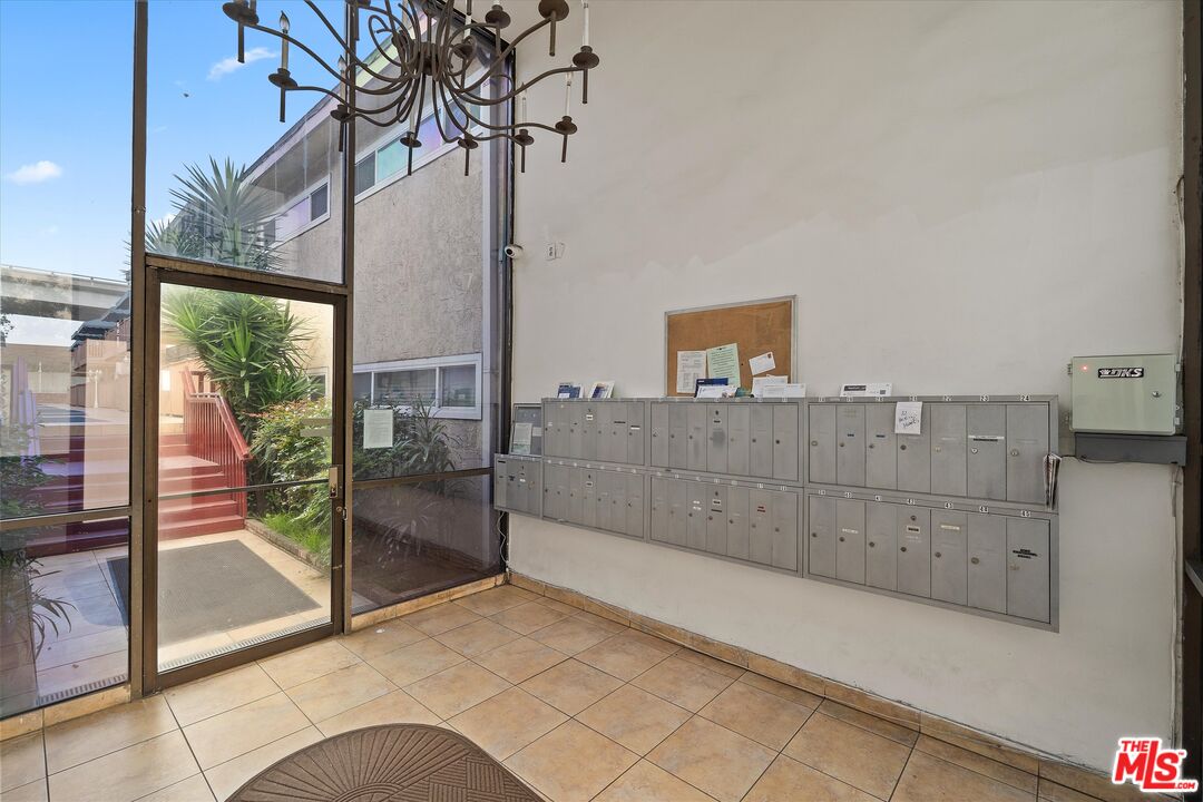 2852 Sawtelle Blvd Unit: 12