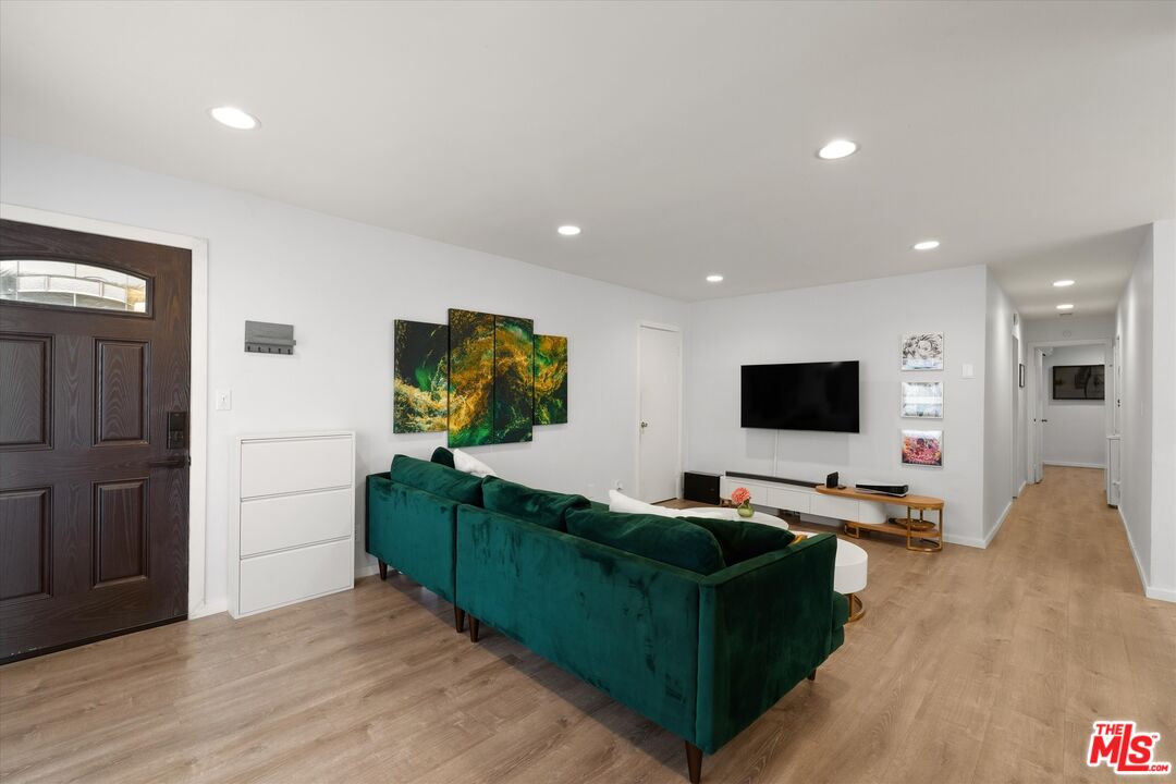 2852 Sawtelle Blvd Unit: 12