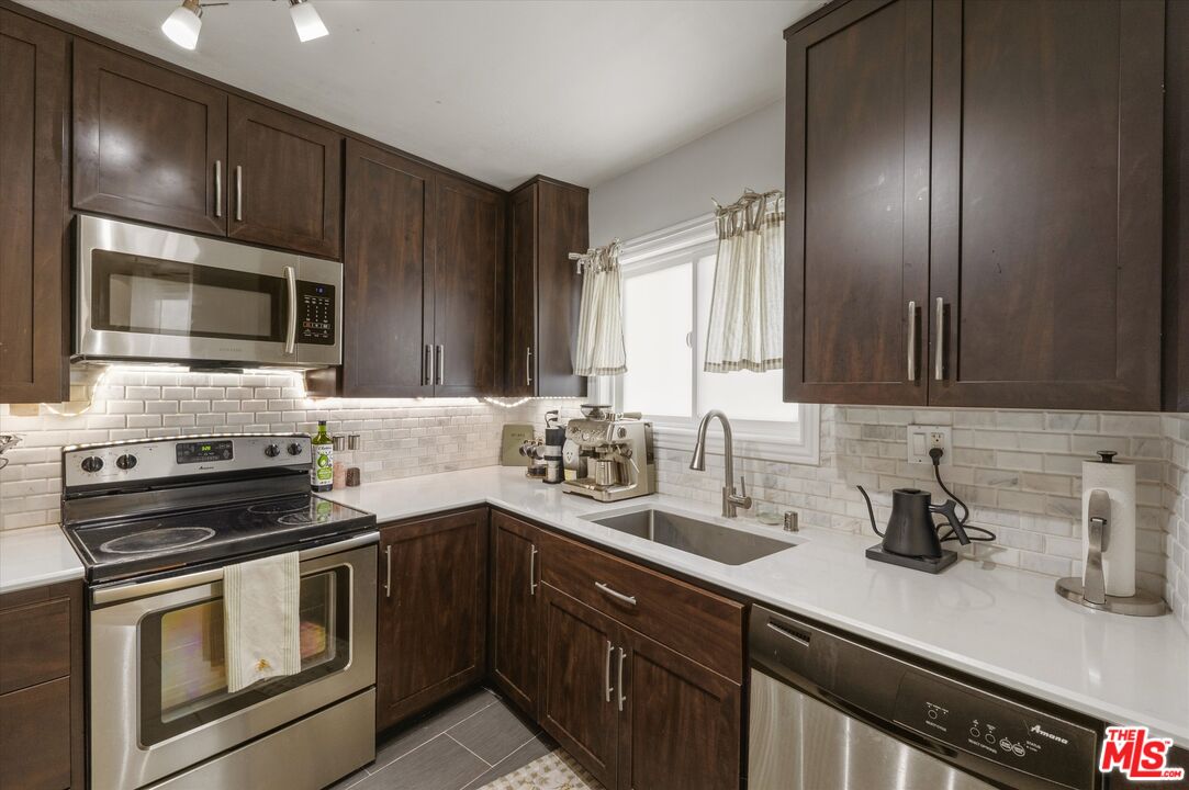 2852 Sawtelle Blvd Unit: 12