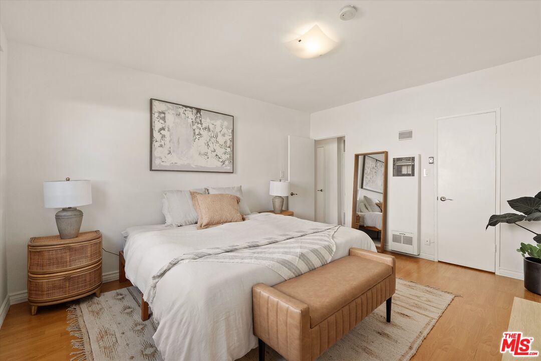 2621 Centinela Ave Unit: 18