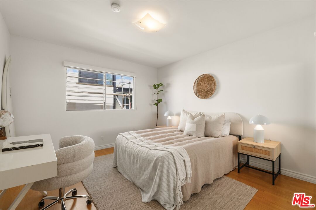 2621 Centinela Ave Unit: 18