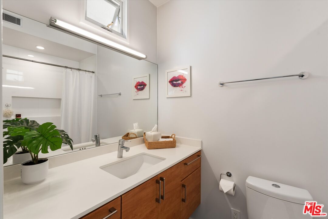 3002 3rd St Unit: 304