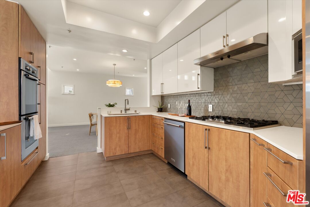 3002 3rd St Unit: 304