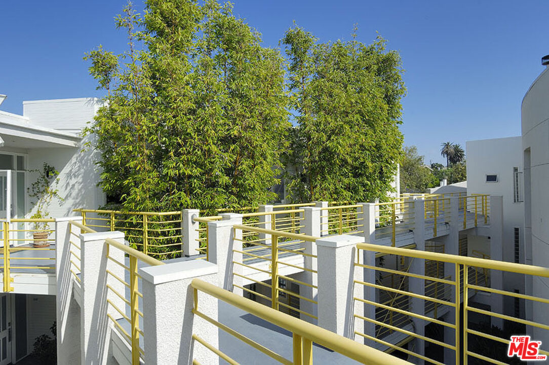 3002 3rd St Unit: 304