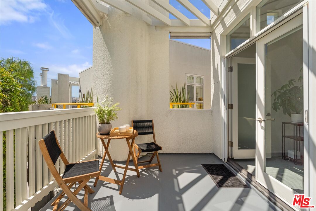 3002 3rd St Unit: 304