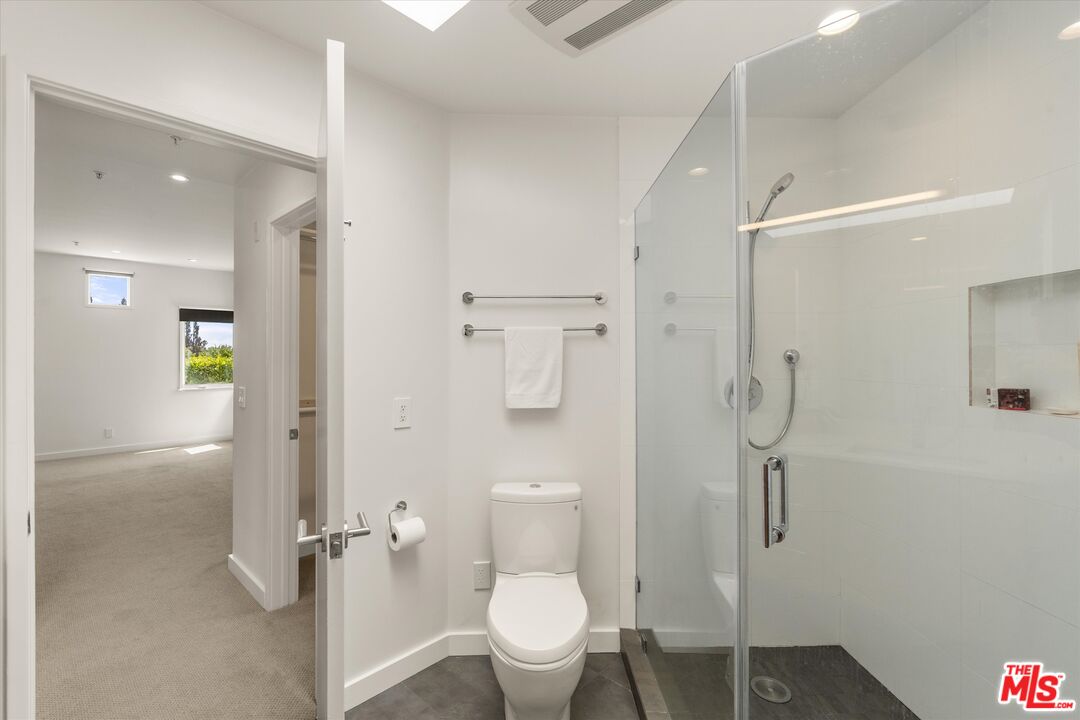 3002 3rd St Unit: 304