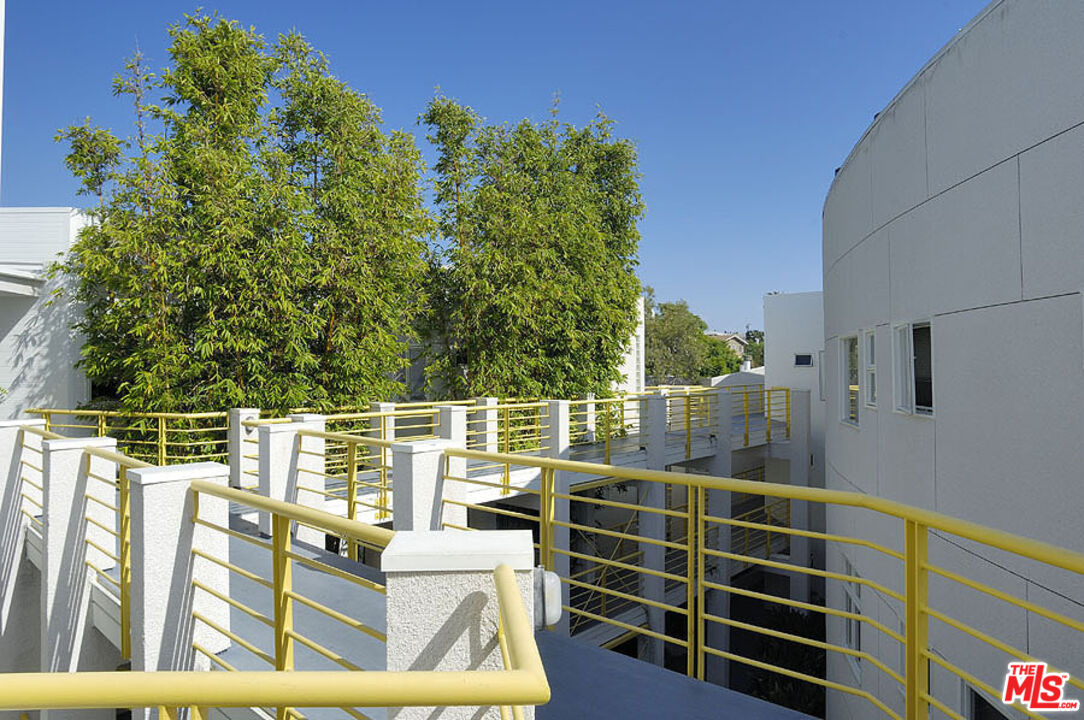 3002 3rd St Unit: 304