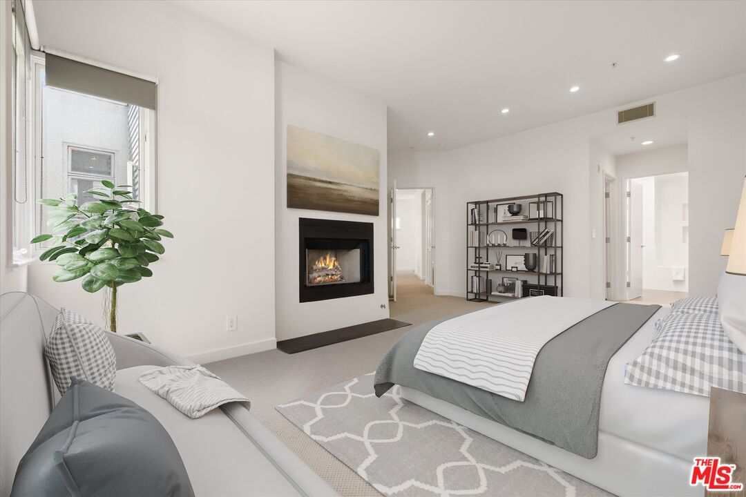 3002 3rd St Unit: 304