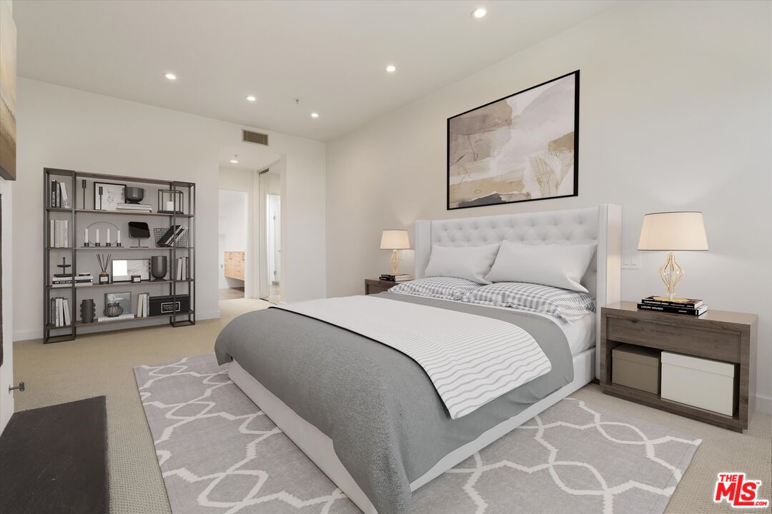 3002 3rd St Unit: 304