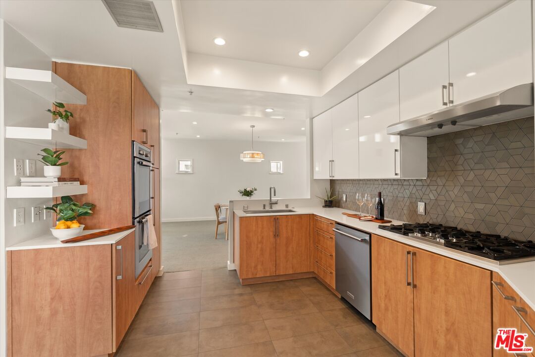 3002 3rd St Unit: 304