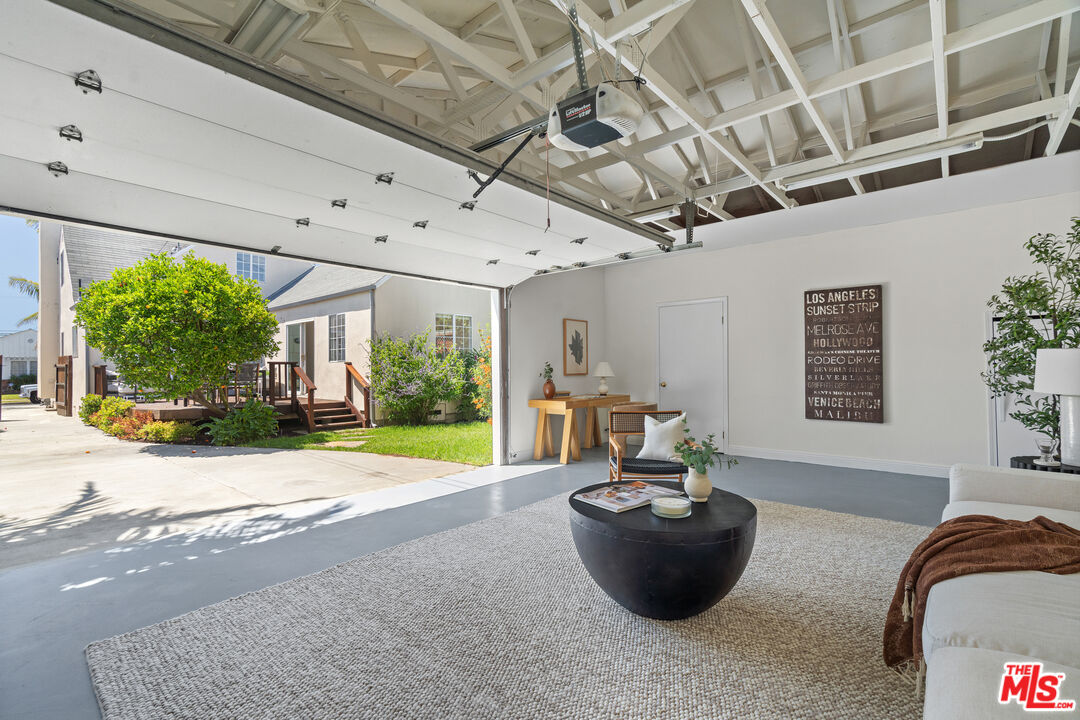 4226 Lyceum Ave