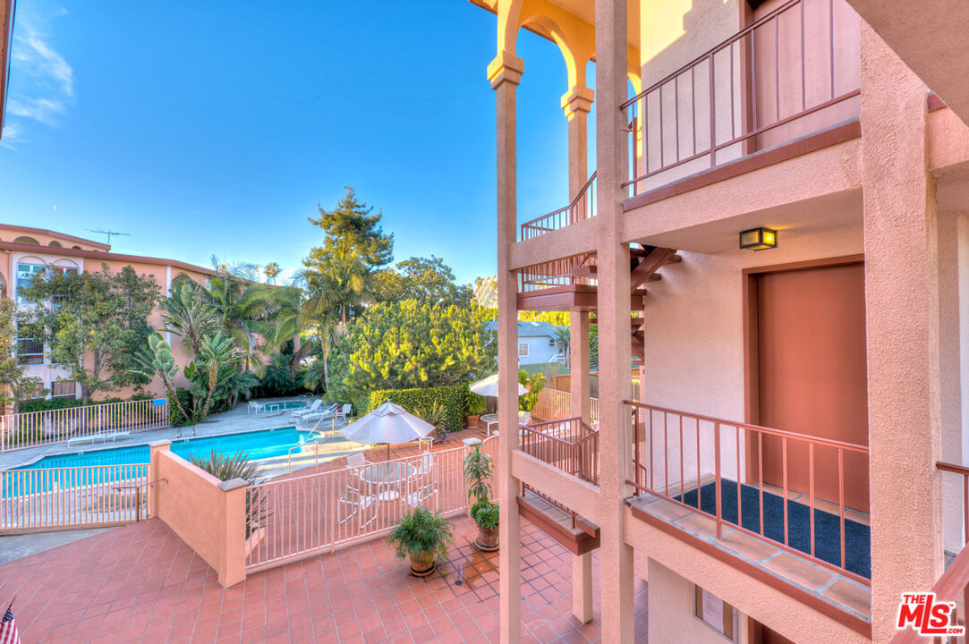 2045 4th St Unit: 301B