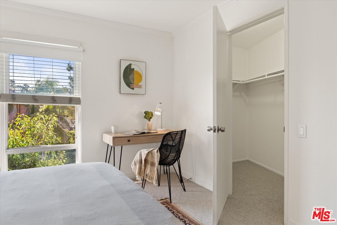 2045 4th St Unit: 301B
