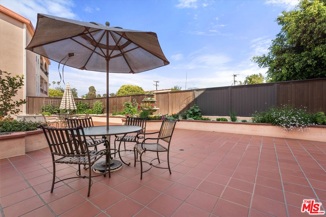 2045 4th St Unit: 301B