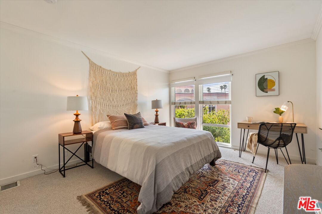 2045 4th St Unit: 301B