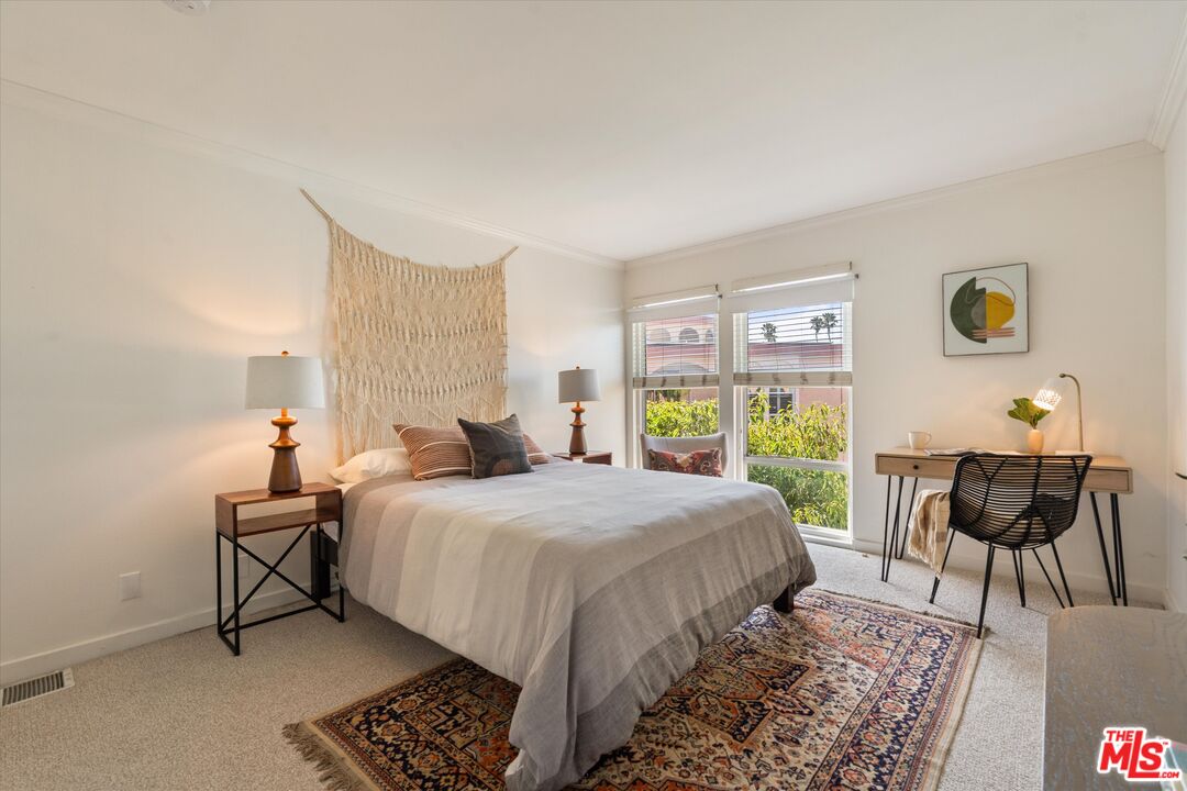 2045 4th St Unit: 301B
