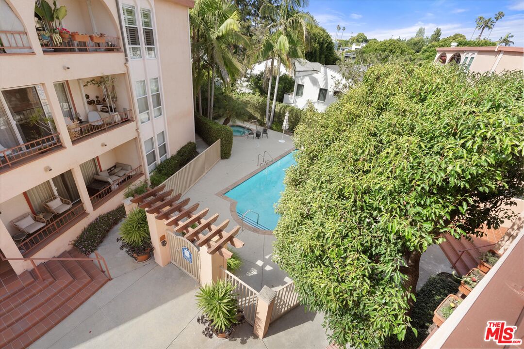 2045 4th St Unit: 301B