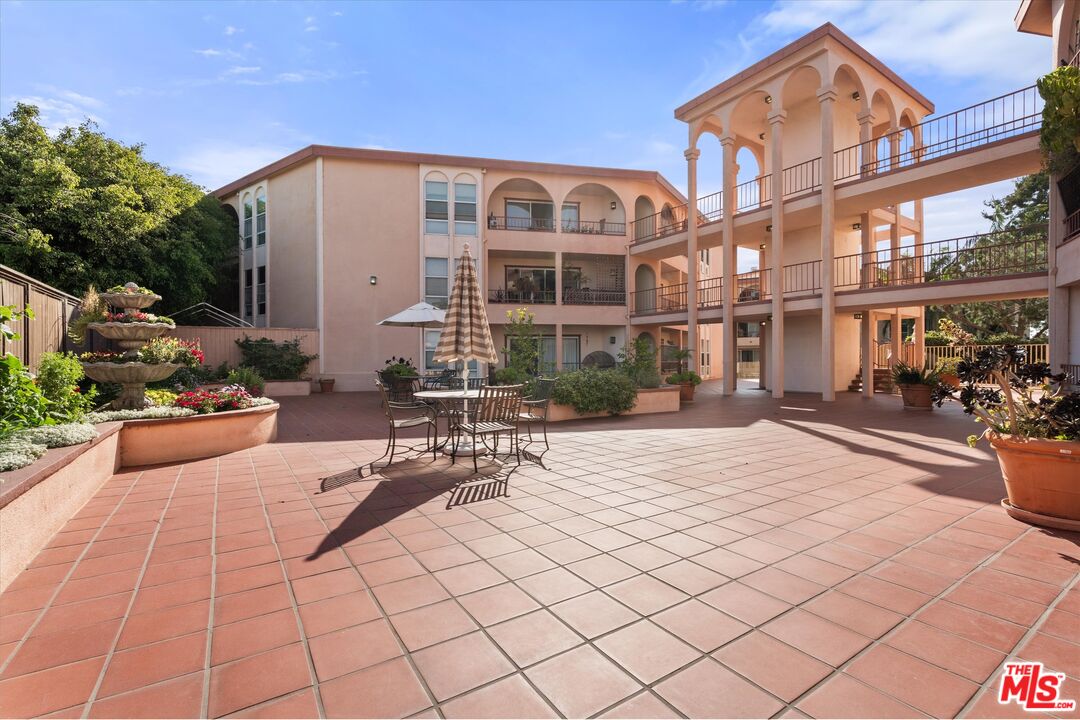 2045 4th St Unit: 301B