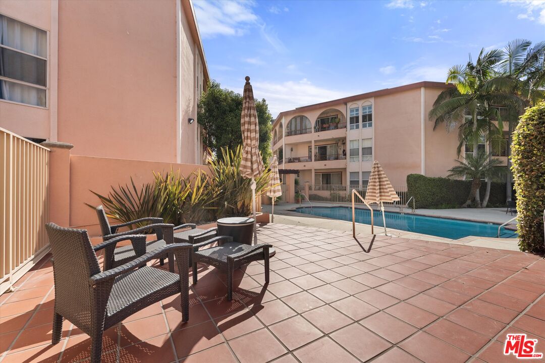 2045 4th St Unit: 301B