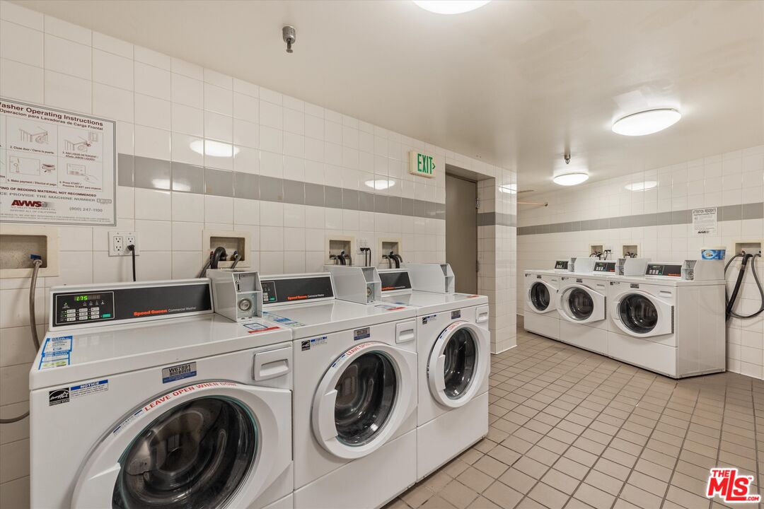 2045 4th St Unit: 301B