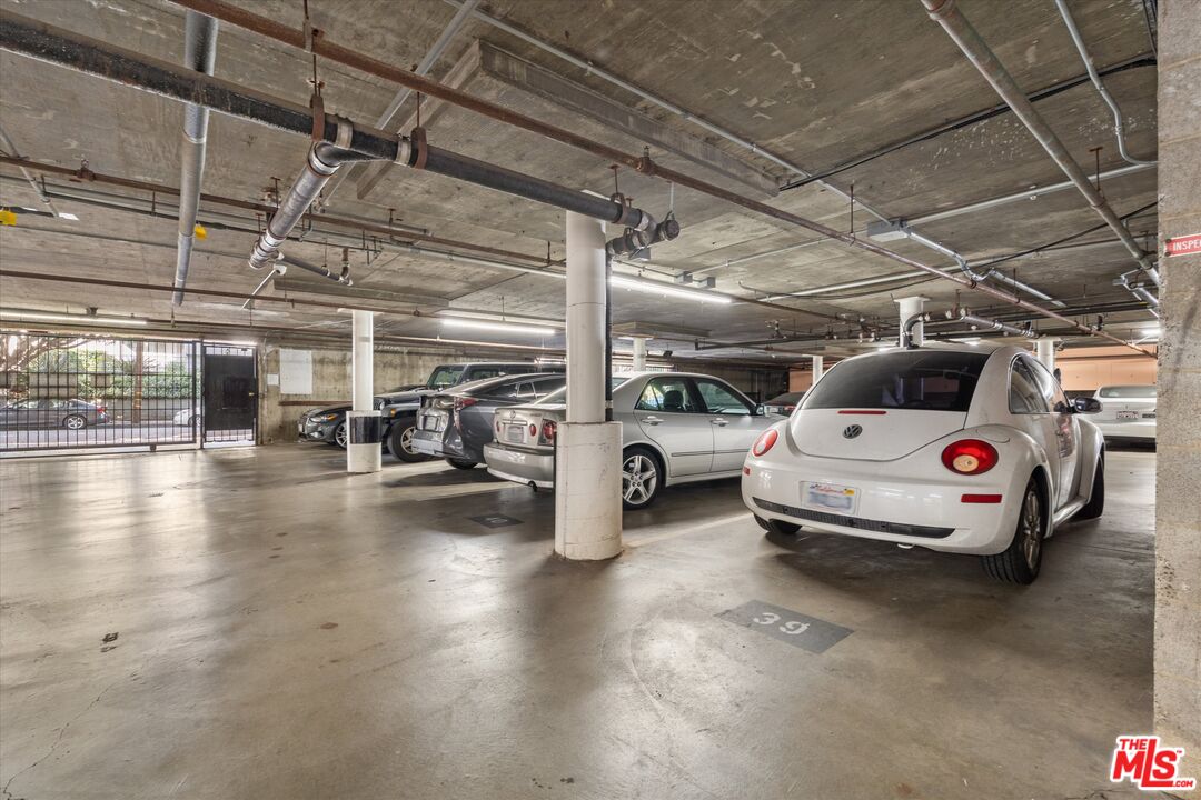 2045 4th St Unit: 301B