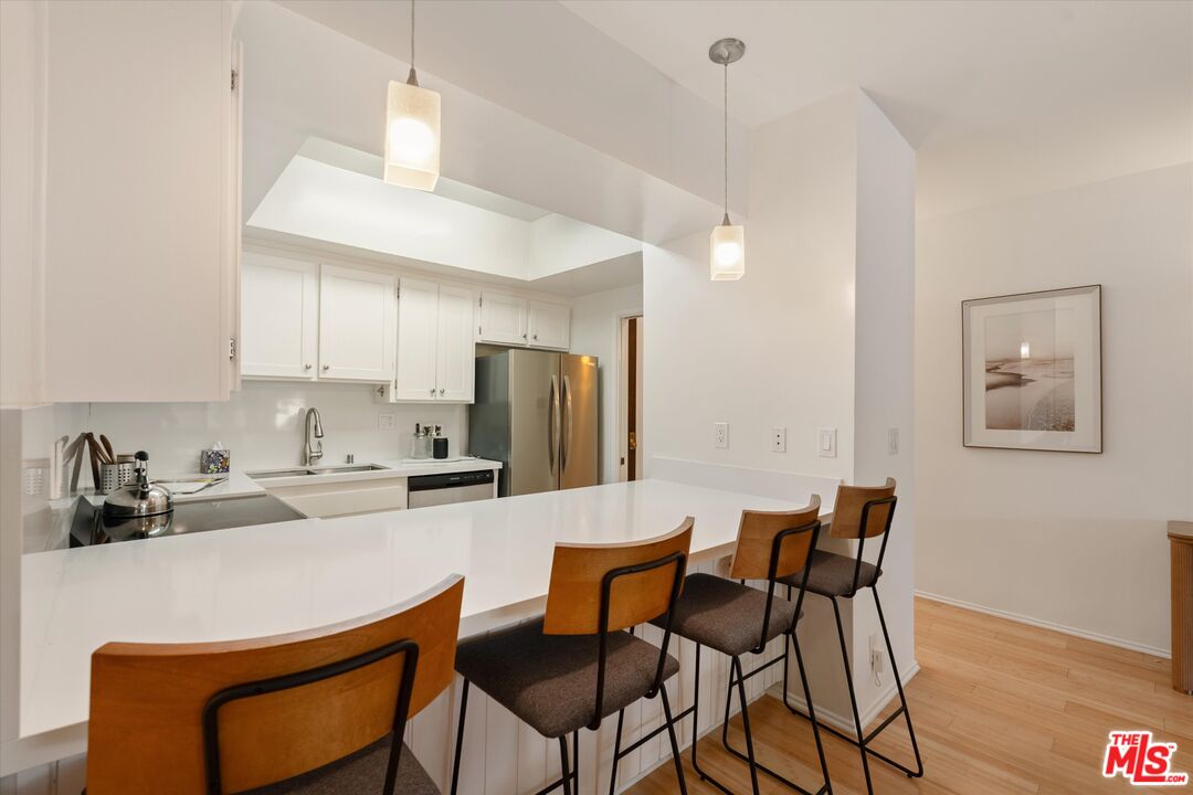 900 Euclid St Unit: 111
