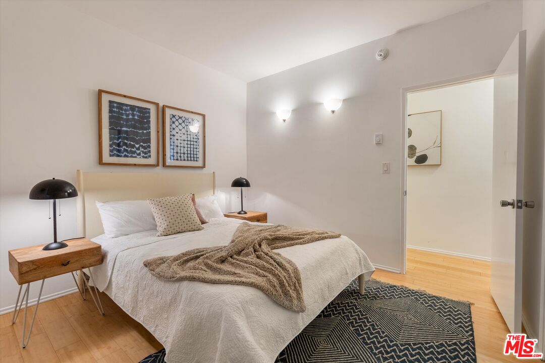 900 Euclid St Unit: 111