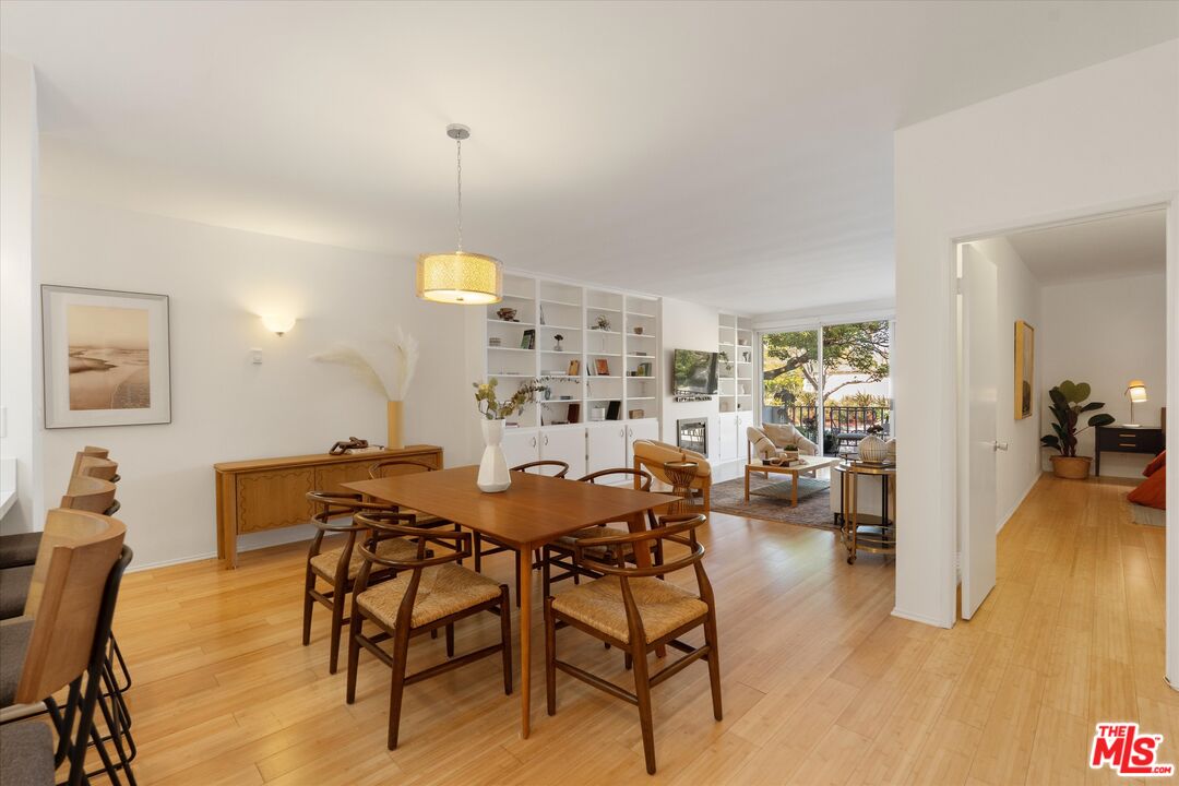 900 Euclid St Unit: 111