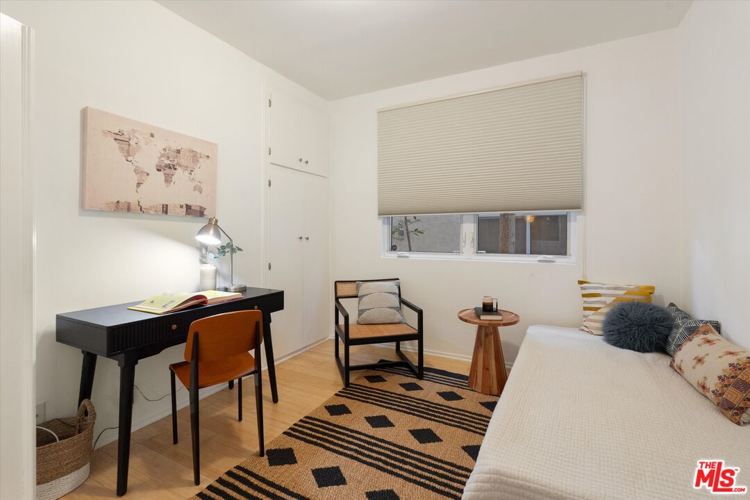 900 Euclid St Unit: 111