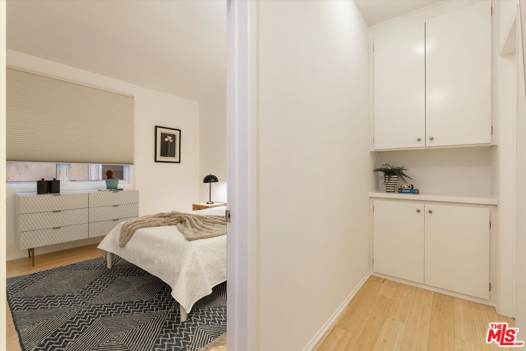 900 Euclid St Unit: 111