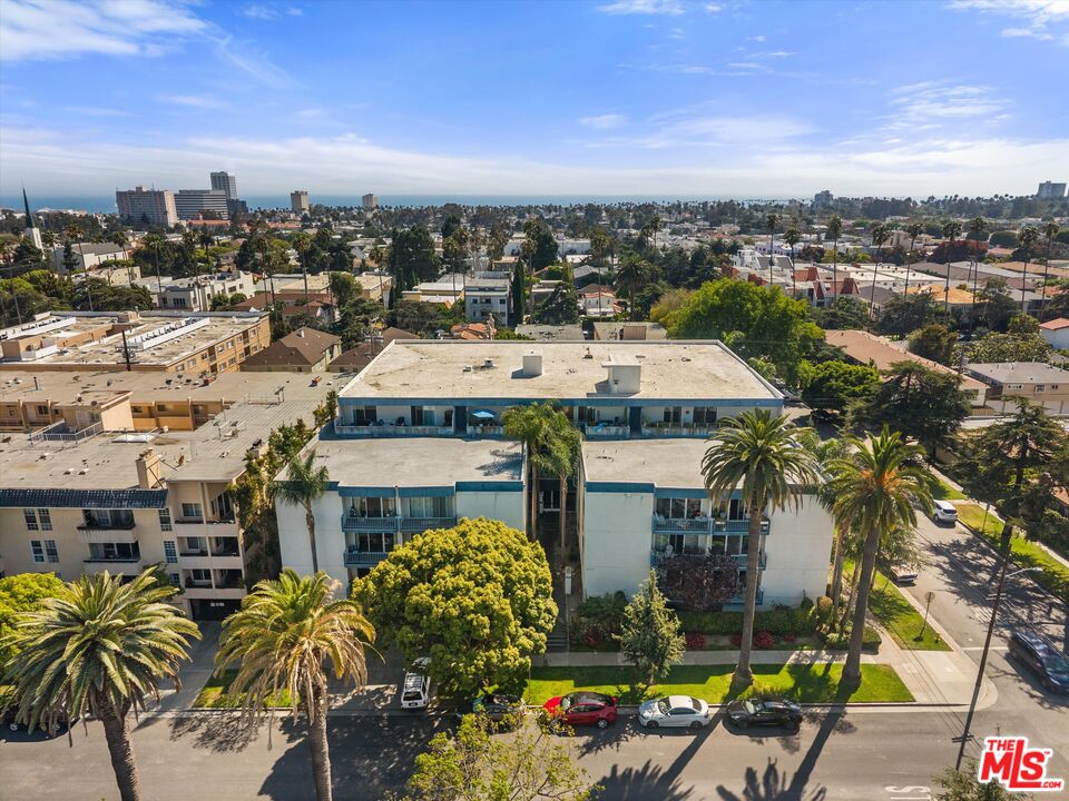900 Euclid St Unit: 111