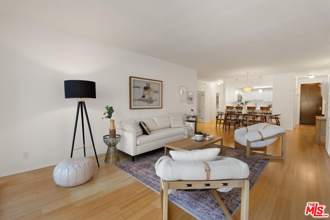 900 Euclid St Unit: 111
