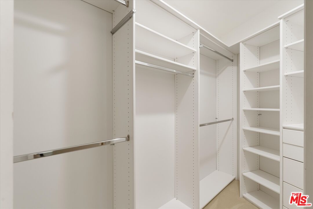 2025 4th St Unit: 302A