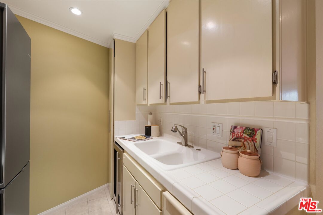 2025 4th St Unit: 302A