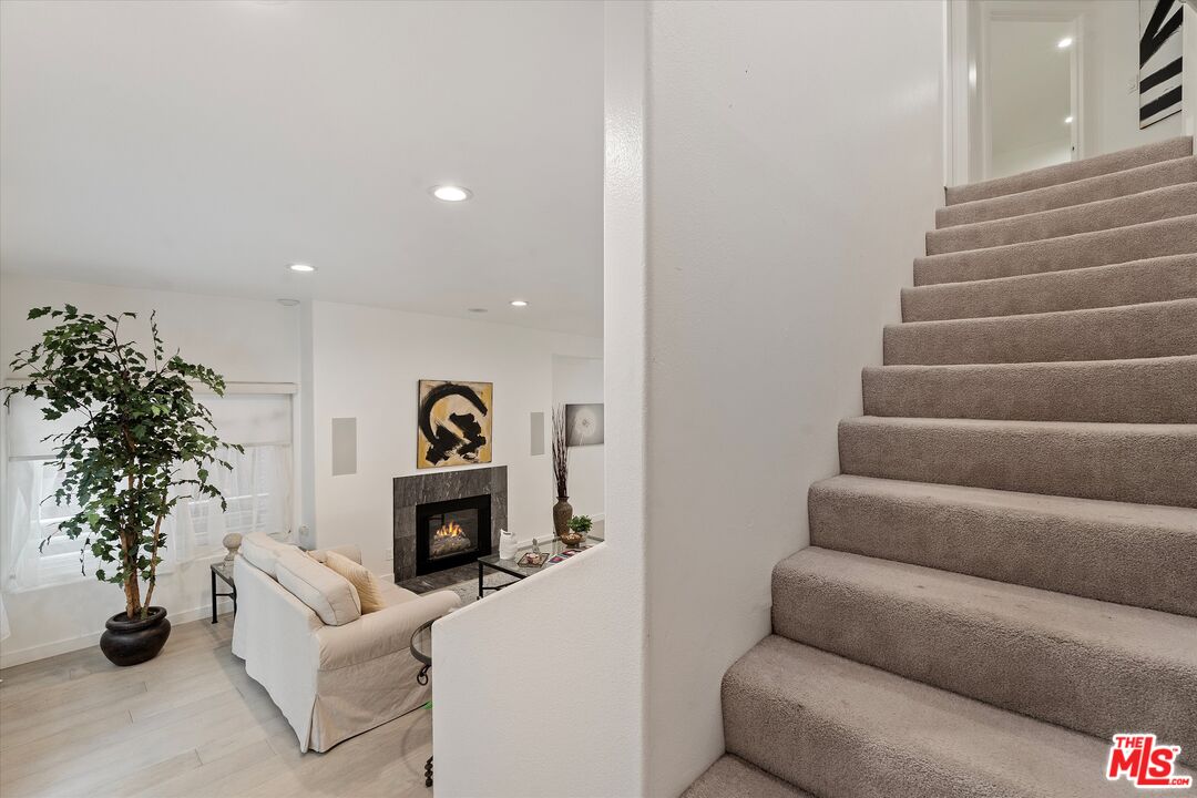 1160 Granville Ave Unit: 108