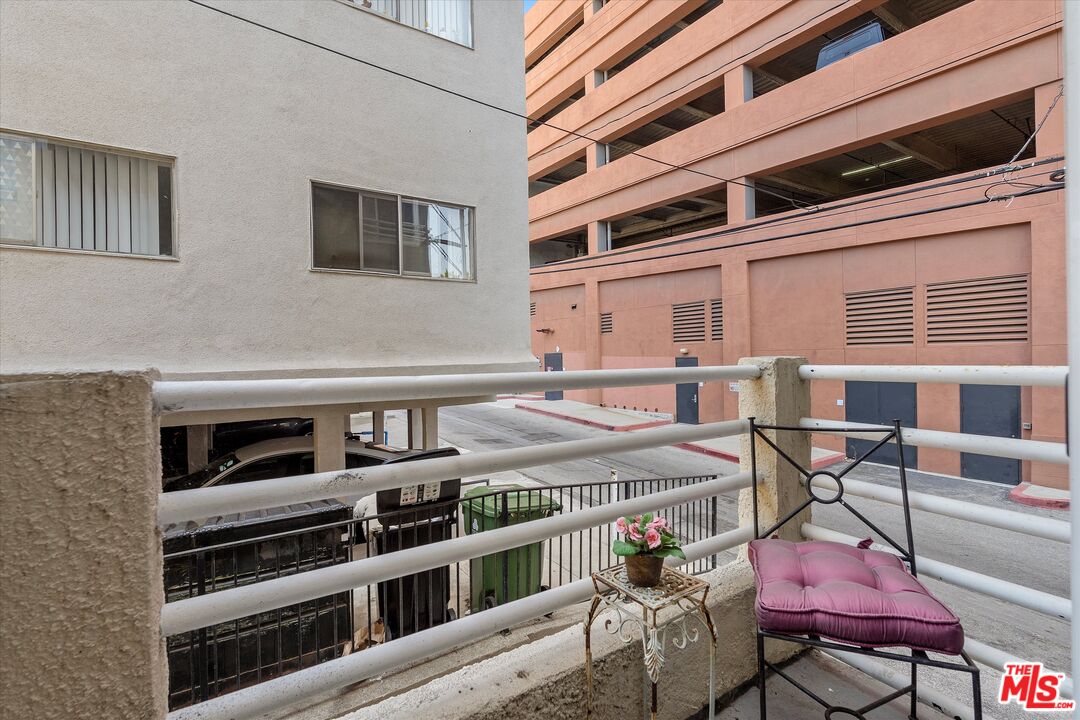 1160 Granville Ave Unit: 108