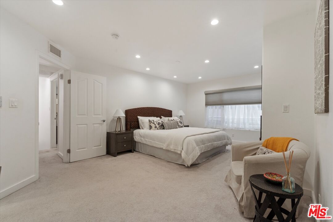 1160 Granville Ave Unit: 108