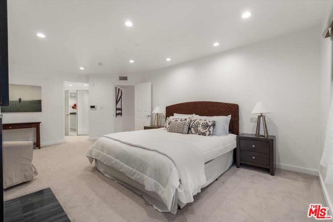 1160 Granville Ave Unit: 108