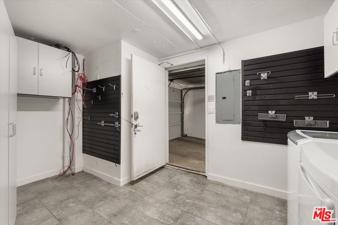 1160 Granville Ave Unit: 108