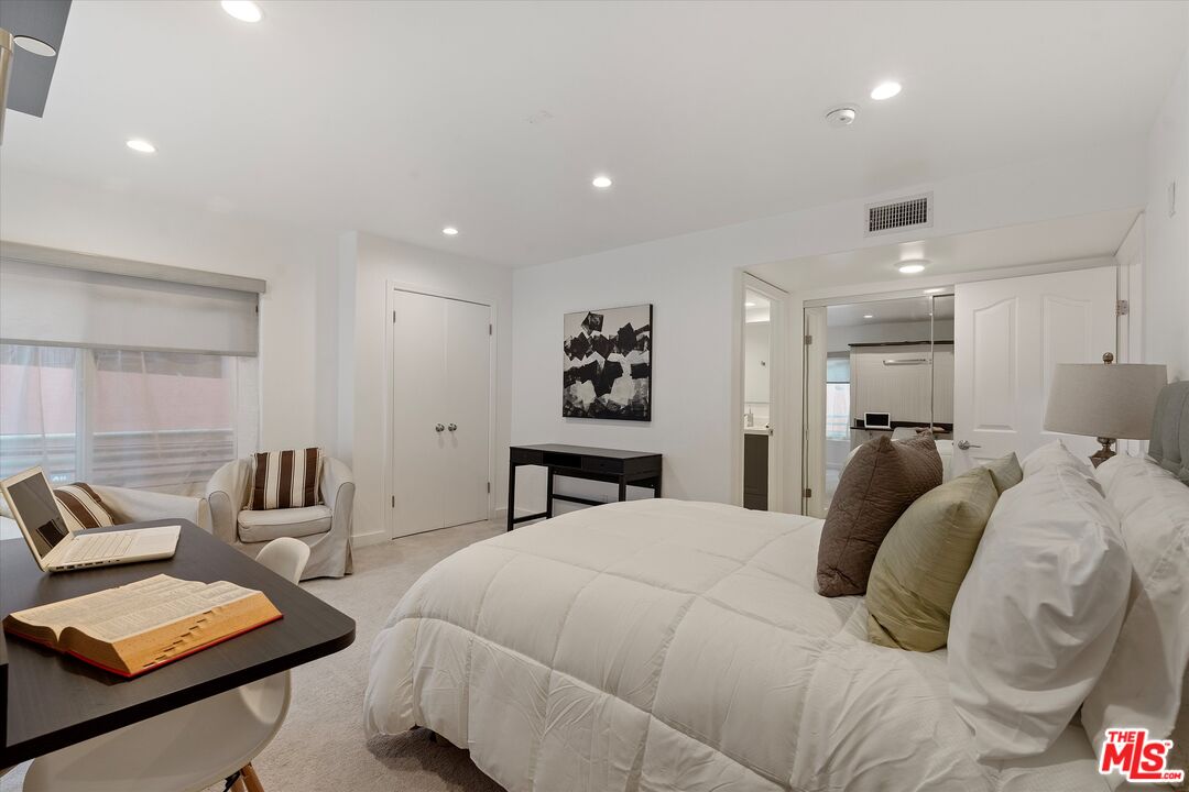 1160 Granville Ave Unit: 108