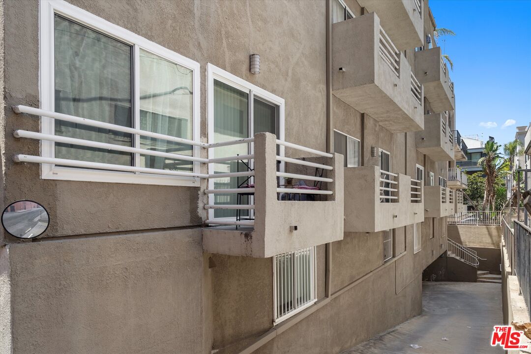 1160 Granville Ave Unit: 108