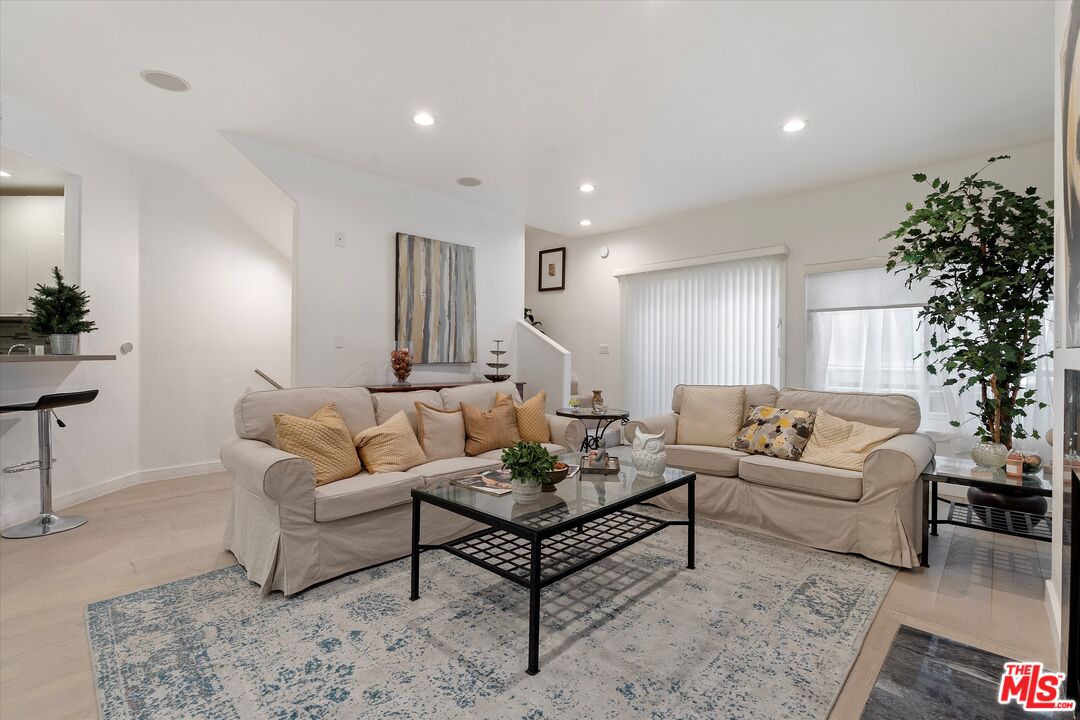 1160 Granville Ave Unit: 108