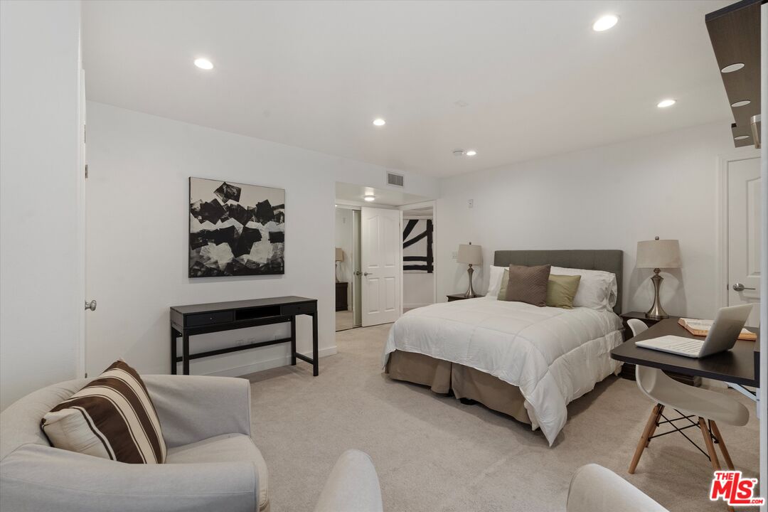 1160 Granville Ave Unit: 108