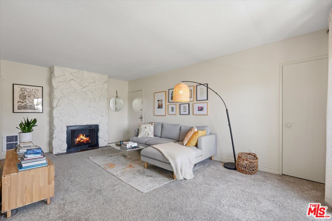428 Hill St Unit: 16