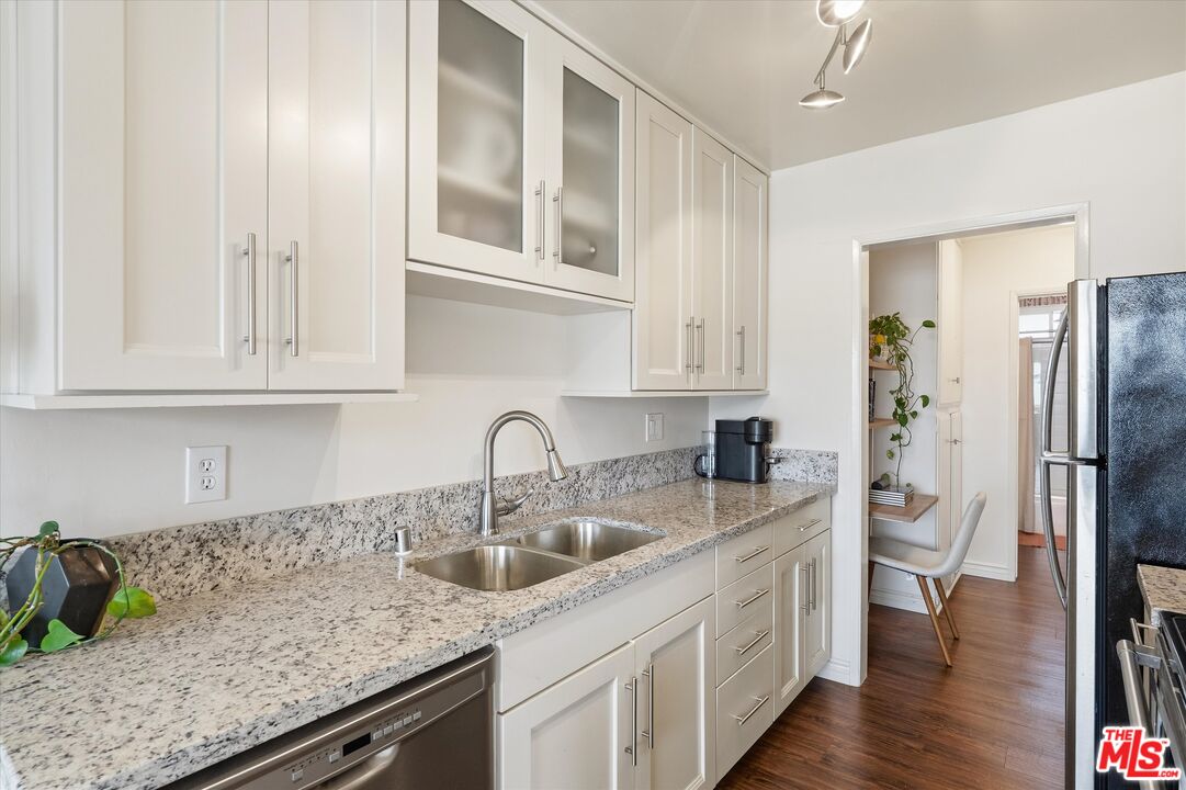 428 Hill St Unit: 16