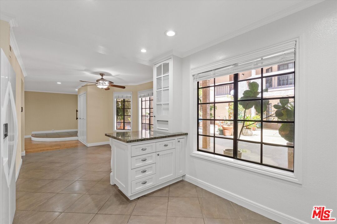 12321 Ocean Park Blvd Unit: 2