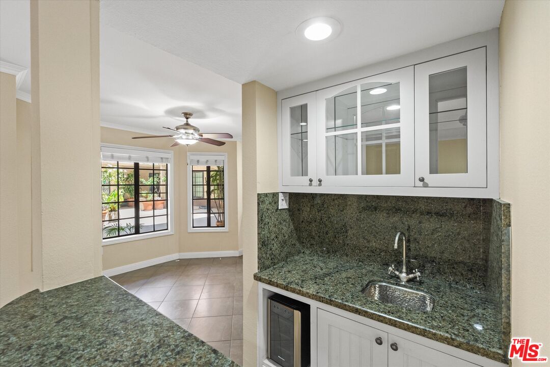12321 Ocean Park Blvd Unit: 2