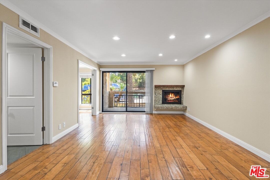 12321 Ocean Park Blvd Unit: 2