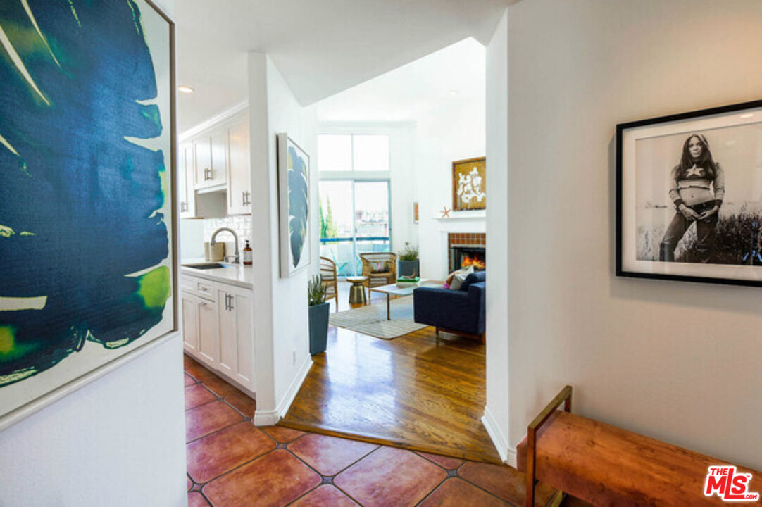 1240 S Corning St Unit: 305